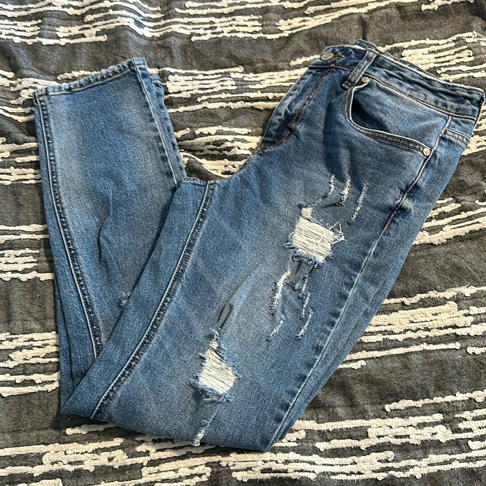 Altar’d State Size 28 Distressed Skinny Jean